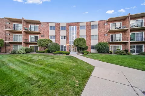 9724 S Karlov Ave #4-106, Oak Lawn, IL 60453