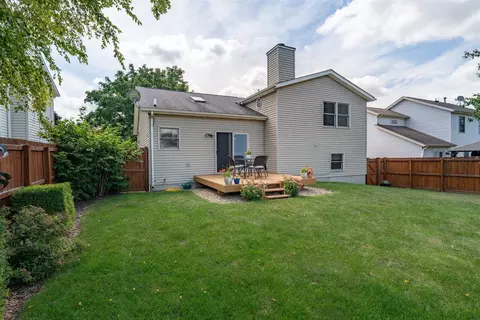Exterior - 404 Carriage Hills Rd, Normal, IL 61761 photo 6 of 10
