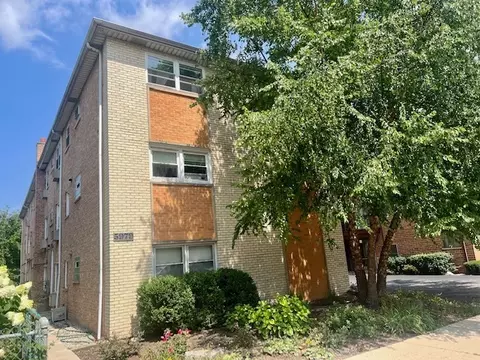 5979 N Northwest Hwy #203, Chicago, IL 60631
