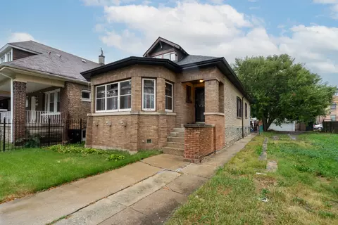 5949 S Maplewood Ave, Chicago, IL 60629