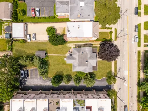 View/Area - 258 Douglas Ave, Elgin, IL 60120 photo 3 of 6