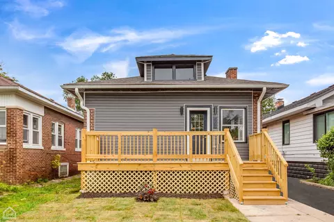 557 Freeland Ave, Calumet City, IL 60409
