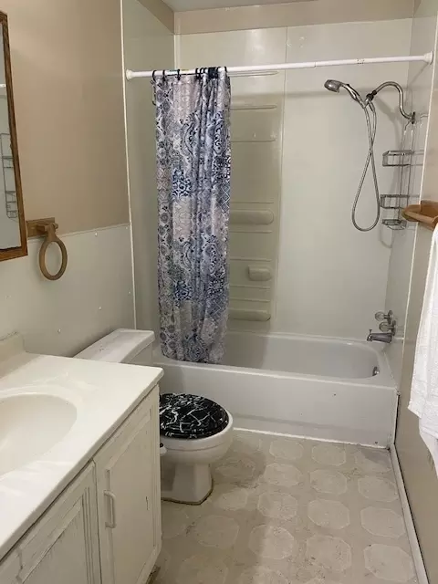 Bath - 711 W College Ave, Normal, IL 61761 photo 1 of 1