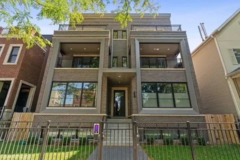 2541 N Wayne Ave #2S, Chicago, IL 60614
