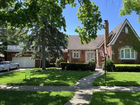 1504 S Crescent Ave, Park Ridge, IL 60068