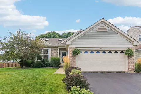 2119 Red Oak Dr, Round Lake, IL 60073