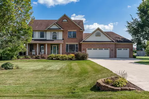 12883 Arboretum Dr, Belvidere, IL 61008
