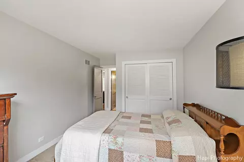 Bedroom - 1010 Douglas Rd, Elgin, IL 60120 photo 5 of 5