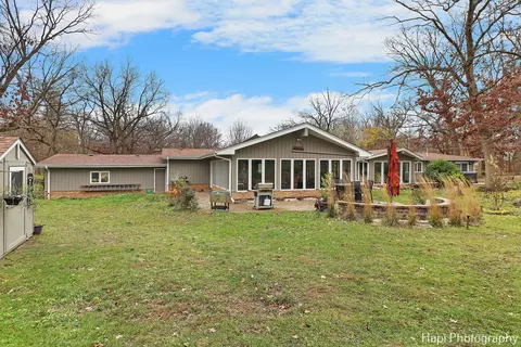 Exterior - 1010 Douglas Rd, Elgin, IL 60120 photo 9 of 12