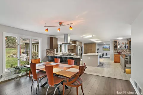 Dining - 1010 Douglas Rd, Elgin, IL 60120 photo 2 of 2