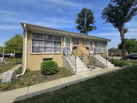 409 W Stone Ave, Addison, IL 60101