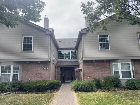1741 Eastwood Ct #3, Schaumburg, IL 60195