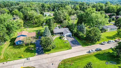 View/Area - 584 Gaslight Dr, Algonquin, IL 60102 photo 2 of 6