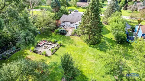 View/Area - 584 Gaslight Dr, Algonquin, IL 60102 photo 5 of 6