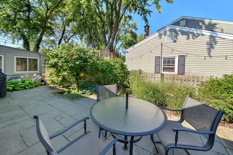 Exterior - 1726 Glencoe St, Wheaton, IL 60187 photo 3 of 3