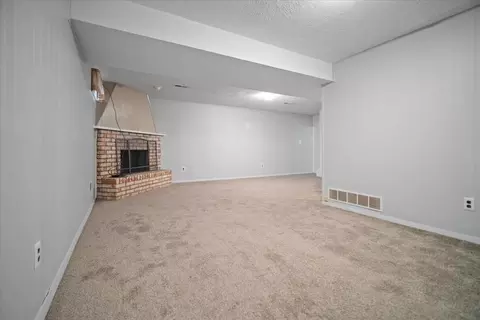Living - 1707 King Dr #D, Normal, IL 61761 photo 4 of 4
