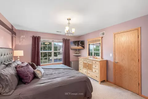 348 Gladstone Ln #348, Elgin, IL 60120 photo 18