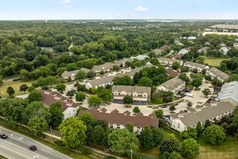 348 Gladstone Ln #348, Elgin, IL 60120 photo 30