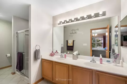 348 Gladstone Ln #348, Elgin, IL 60120 photo 15