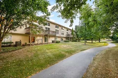 348 Gladstone Ln #348, Elgin, IL 60120 photo 32