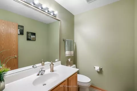 348 Gladstone Ln #348, Elgin, IL 60120 photo 13