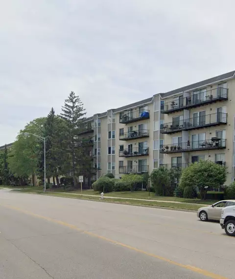 8600 Waukegan Rd #505E, Morton Grove, IL 60053