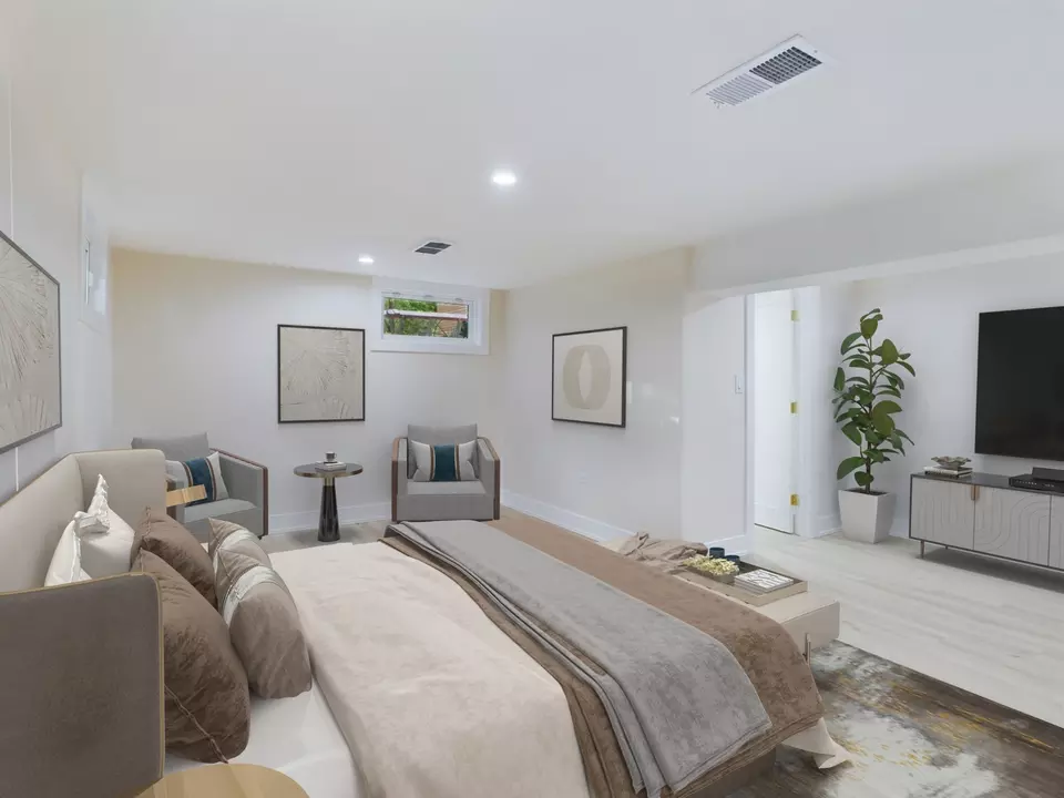  7647 S Chappel Ave, Chicago, IL 60649 photo 10