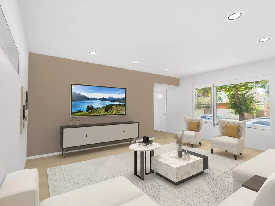  7647 S Chappel Ave, Chicago, IL 60649 photo 4