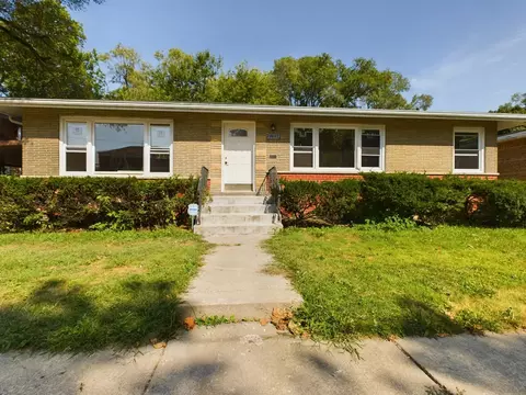 7647 S Chappel Ave, Chicago, IL 60649