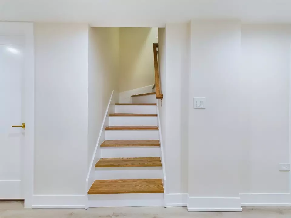  7647 S Chappel Ave, Chicago, IL 60649 photo 19