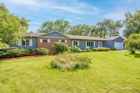 5 N184 Fox Wilds Ct, Saint Charles, IL 60175