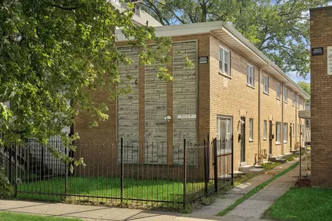 7007 S East End Ave #B, Chicago, IL 60649