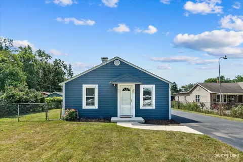 1443 Wermes Ave, Aurora, IL 60505