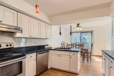 40 Portwine Rd, Willowbrook, IL 60527 photo 7