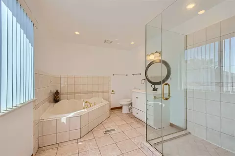40 Portwine Rd, Willowbrook, IL 60527 photo 12