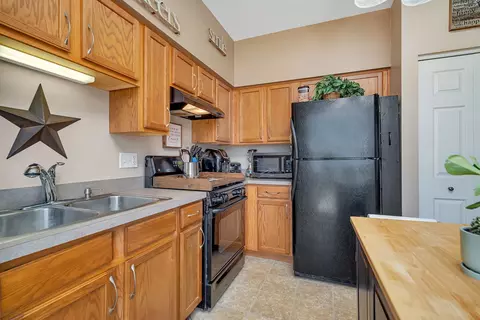 1325 Burns Ln, Minooka, IL 60447 photo 17