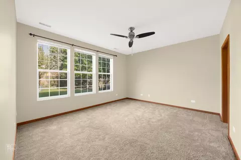 1611 Millbrook Dr #1611, Algonquin, IL 60102 photo 9