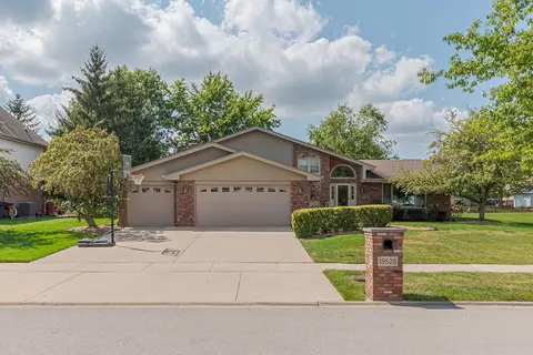 19526 Stonehenge Dr, Mokena, IL 60448