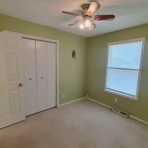 Bedroom - 130 Cloud Mist Ct, Capron, IL 61012 photo 3 of 3