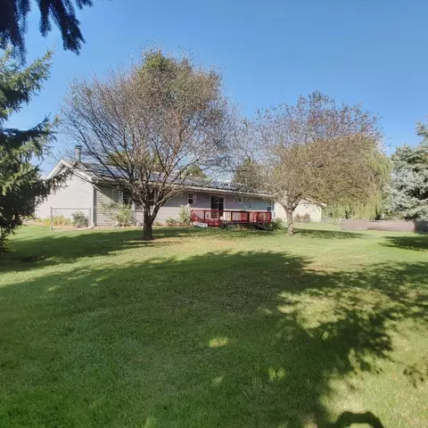 Exterior - 130 Cloud Mist Ct, Capron, IL 61012 photo 3 of 11