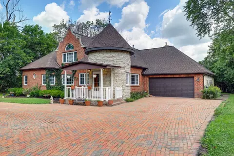 Exterior - 9821 Elm Ter, Des Plaines, IL 60016 photo 5 of 20