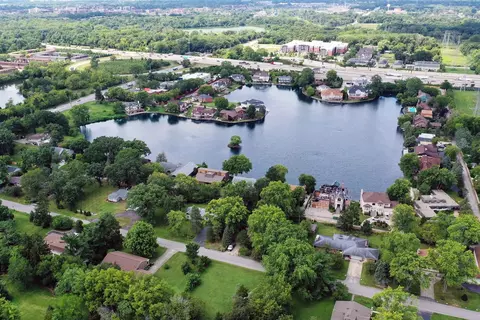 View/Area - 9821 Elm Ter, Des Plaines, IL 60016 photo 12 of 12