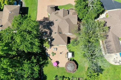 View/Area - 9821 Elm Ter, Des Plaines, IL 60016 photo 11 of 12