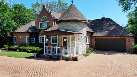 Exterior - 9821 Elm Ter, Des Plaines, IL 60016 photo 3 of 20