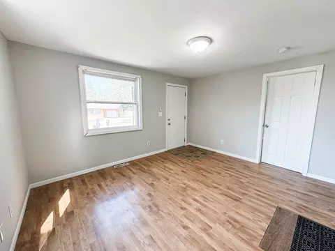601 Bloomington Rd, Champaign, IL 61820 photo 4