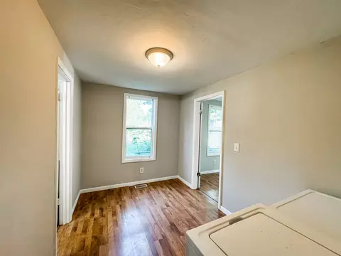 601 Bloomington Rd, Champaign, IL 61820 photo 10