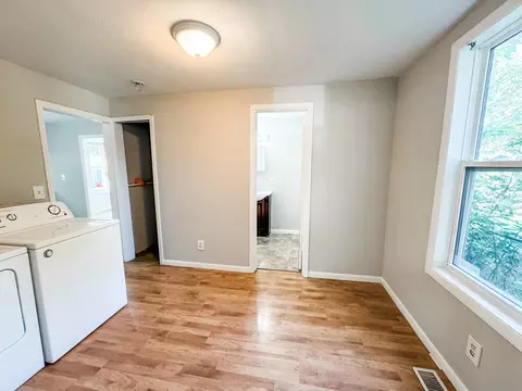601 Bloomington Rd, Champaign, IL 61820 photo 11