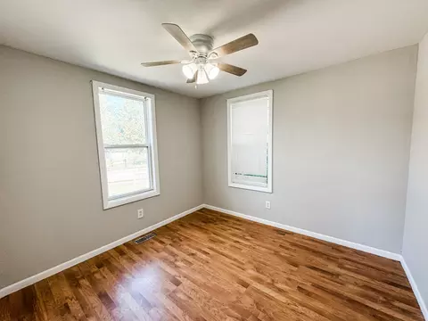 601 Bloomington Rd, Champaign, IL 61820 photo 7