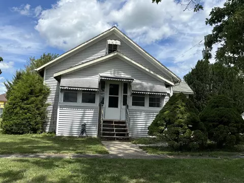 106 Elm St, Buckley, IL 60918