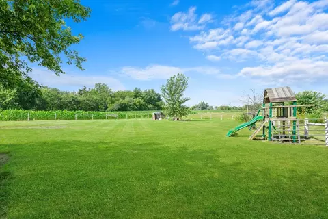 6915 Johnson Rd, Hebron, IL 60034 photo 41